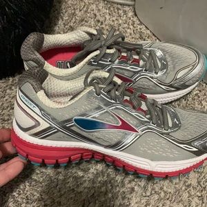 Brooks athletic shoes - size 6.5
